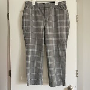 Ava & Viv Gray Plaid Ankle Pants